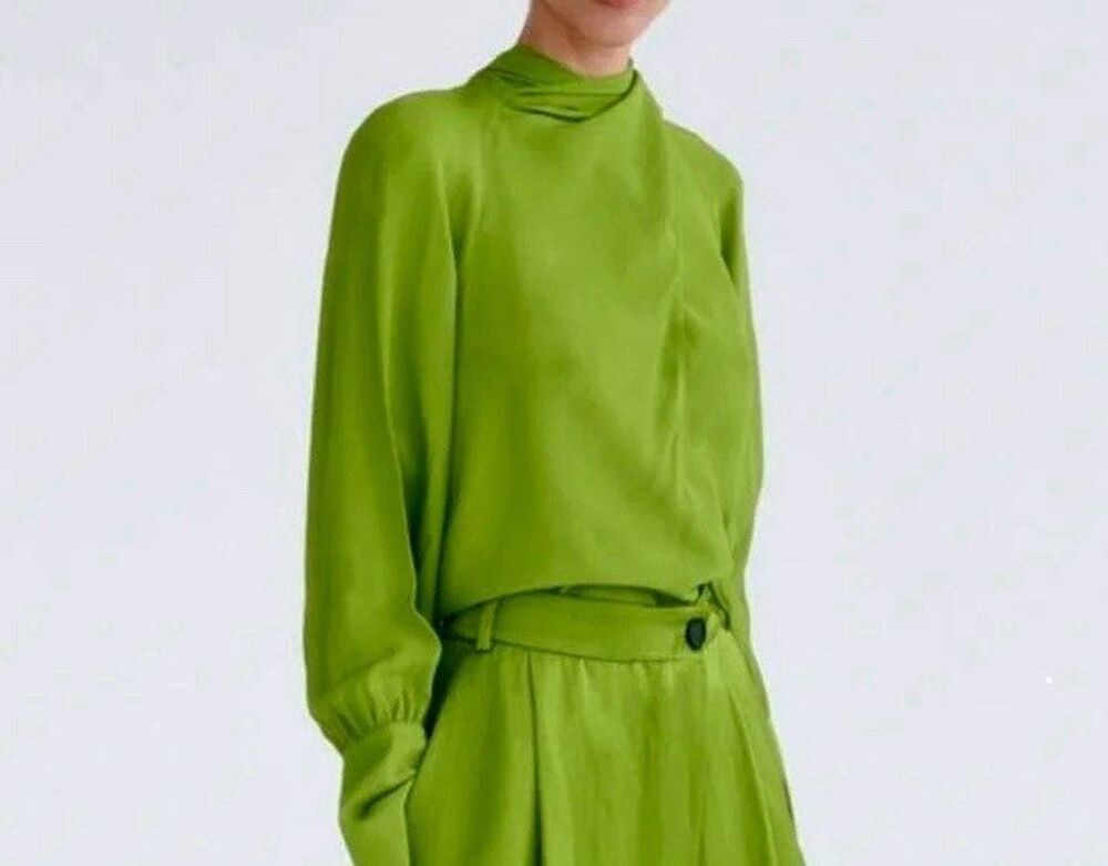 Zara Green Flowy Blouse Tie Neck XS NWT Open Back Keyhole Long Sleeve 2143/065